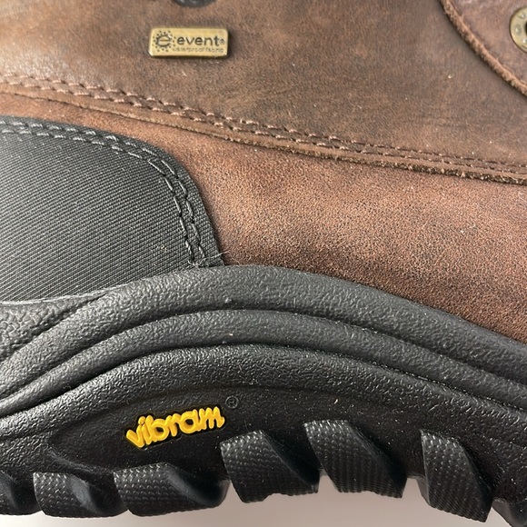 UGG Adirondack boots - Picture 13 of 13